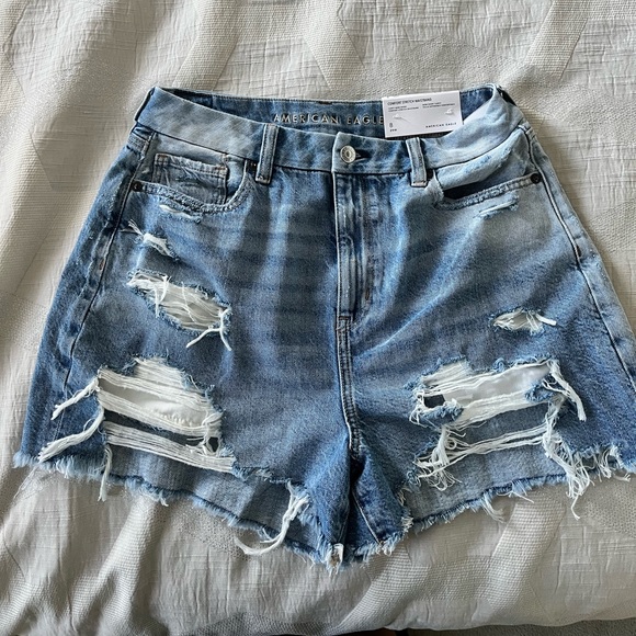 BNWT American Eagle Shorts - Picture 2 of 4